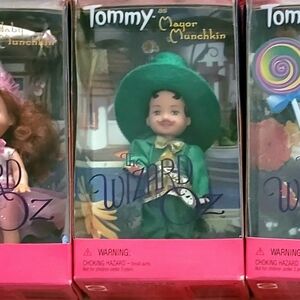 1999 Barbie The Wizard of Oz Set Tommy/Kelly as Lollipop/Mayor/Lullaby Munchkin